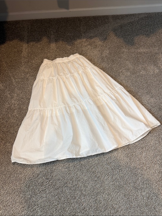 Sincerly Jules Dresses & Skirts - Sincerely Jules White Tiered Maxi Skirt
